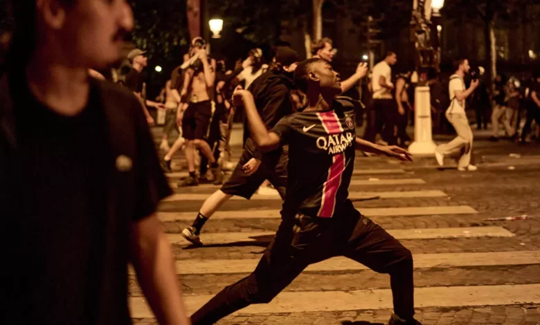 Festejos del PSG en París dejan un muerto, cientos de detenidos y decenas de heridos