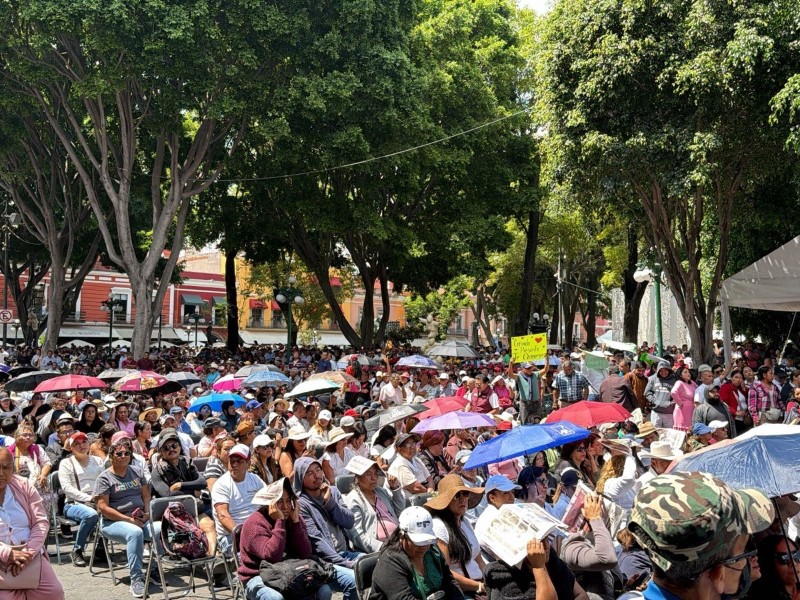 Zócalo de Puebla reúne a simpatizantes de Claudia Sheinbaum en conmemoración de su triunfo electoral