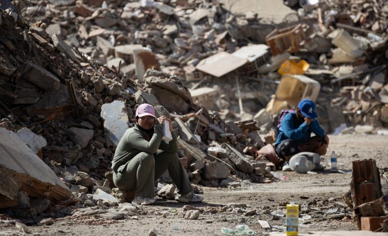 Cifra de muertos por doble terremoto en Venezuela asciende a 1,719; más de 5,000 heridos