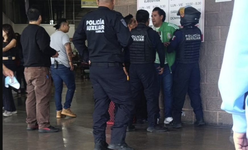 Detienen a presunto ladrón tras intento de robo en tienda Costco de Puebla