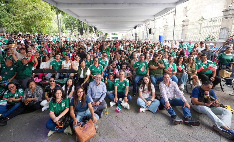 Puebla inaugura Fan Zone en el Zócalo para el Mundial 2026 pese a alto costo del evento