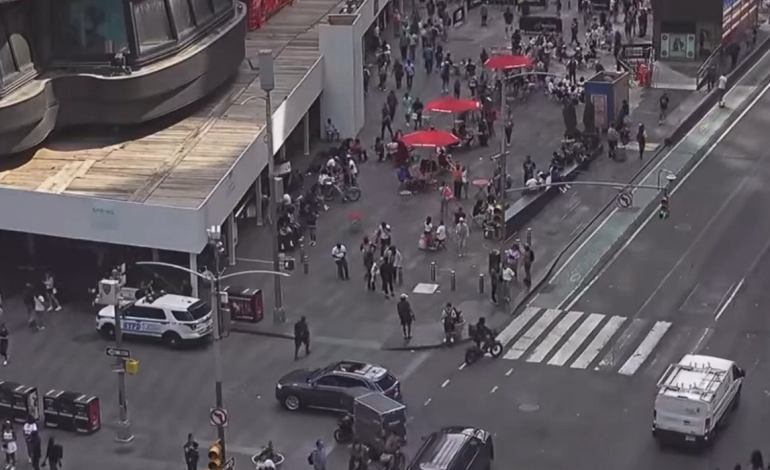 Tiroteo en Times Square genera alarma; policía detiene a un sospechoso y asegura un arma