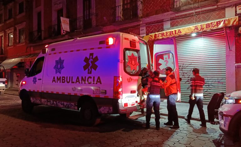 Bebé nace en las calles del Centro Histórico de Puebla con apoyo de autoridades locales