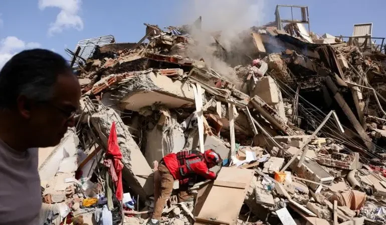 Terremotos en Venezuela dejan al menos 164 muertos y cerca de 1.000 heridos; rescates continúan en La Guaira