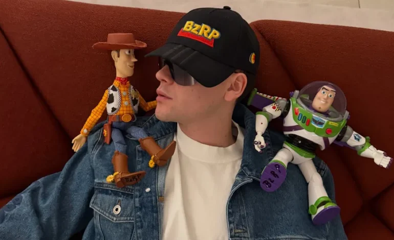 Bizarrap y Bad Bunny prestarán voz a nuevos personajes en Toy Story 5