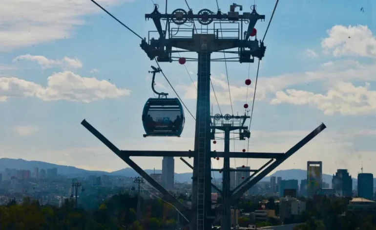 Puebla definirá el futuro del Teleférico mientras el Cablebús avanza sin retrasos