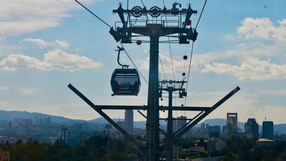 Puebla definirá el futuro del Teleférico mientras el Cablebús avanza sin retrasos