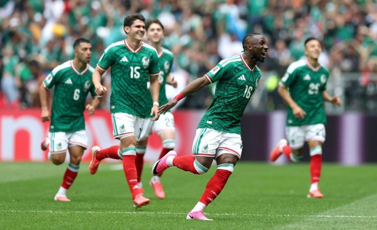 México gana su primer partido inaugural en la historia de los Mundiales