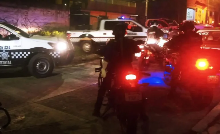 Detienen a comandante y tres policías de Ixhuatlán del Sureste en operativo federal vinculado a secuestro de periodista
