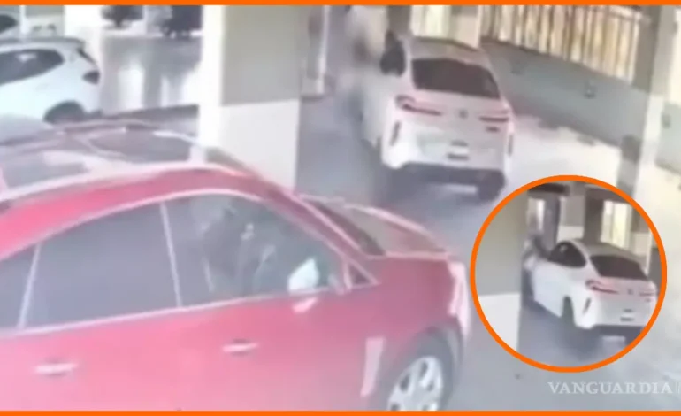 Atropelló a su pareja y fingió un accidente en Santa Catarina; video confirma feminicidio