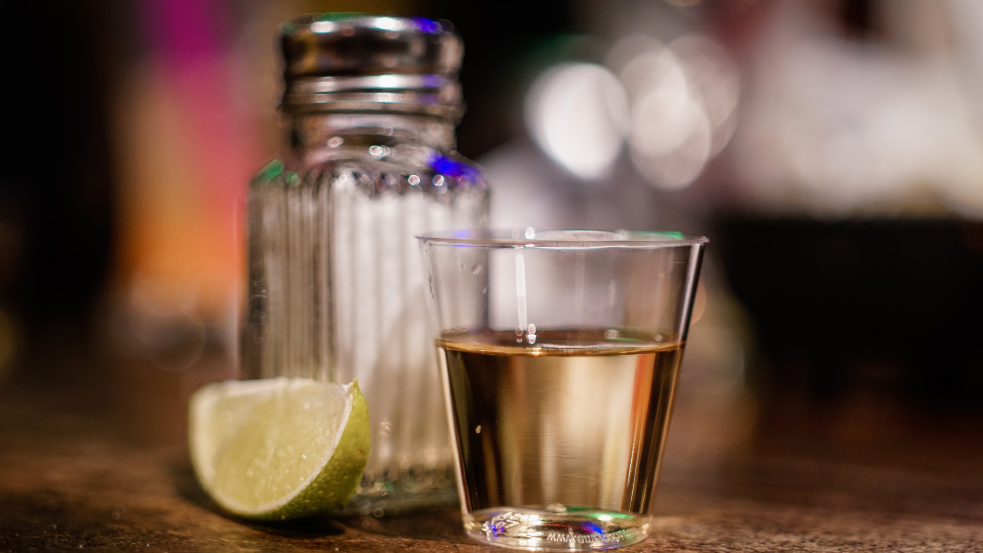 Seis muertos en Guanajuato por consumo de tequila adulterado