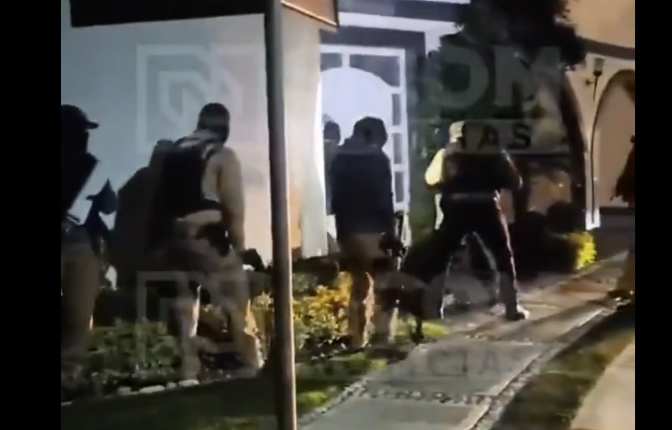 Presunto tirador de la Vía Atlixcáyotl enfrentó a balazos a policías durante su captura en Angelópolis