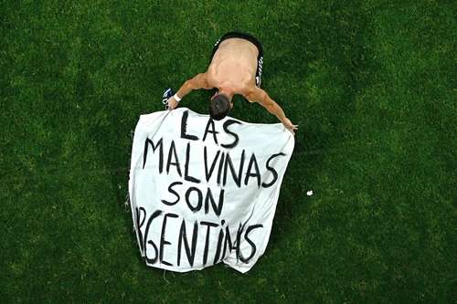 FIFA investiga pancarta argentina sobre Malvinas tras semifinal del Mundial 2026