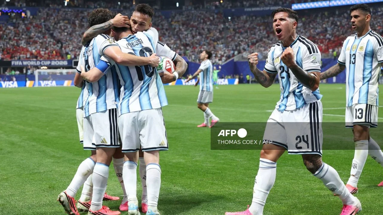 Argentina logra histórica remontada contra Egipto y avanza a cuartos de final en la Copa del Mundo