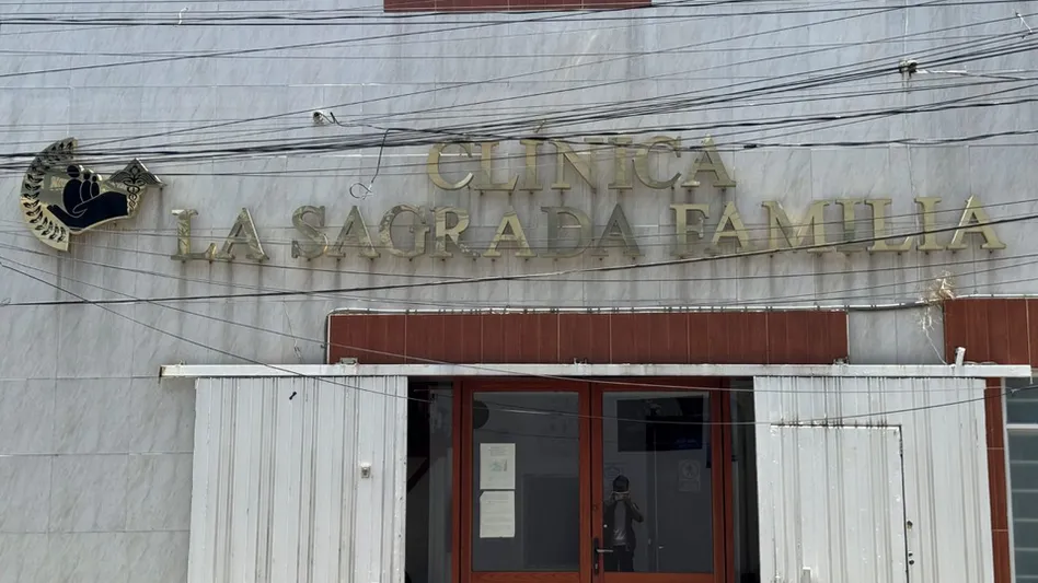Menor de seis años fallece tras cirugía en clínica de Cholula; familiares denuncian negligencia médica