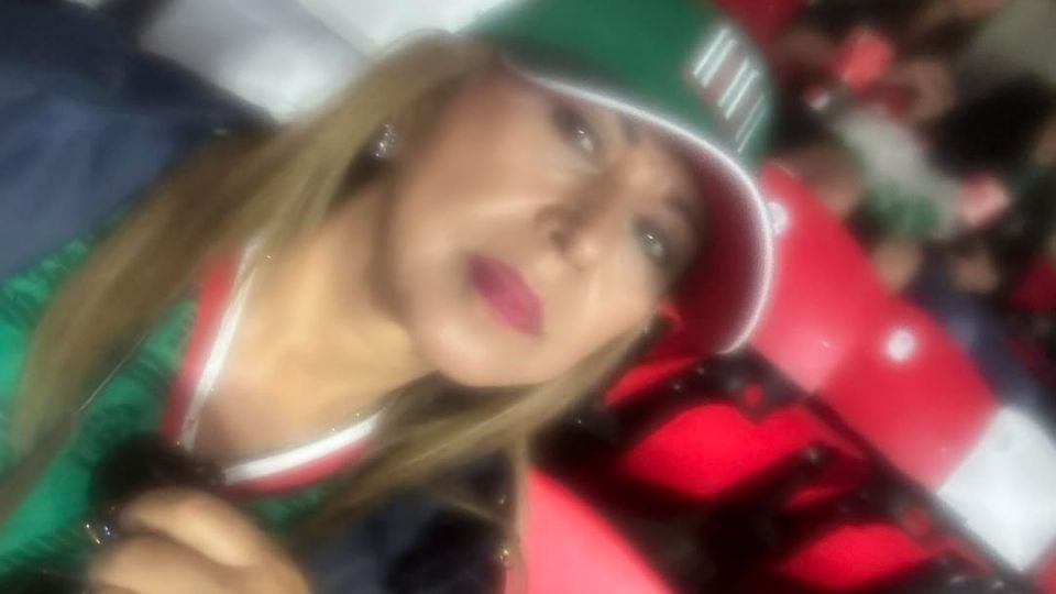 Alcaldesa de Cuautitlán en zona VIP del Estadio Azteca genera polémica por costo de boletos