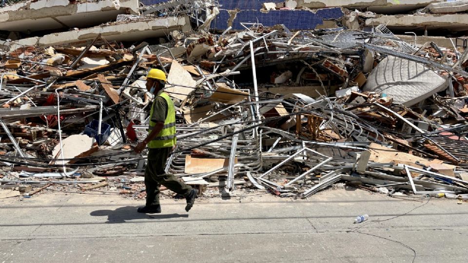 Suman 2,595 muertos por terremotos en Venezuela; rescate continúa con apoyo internacional