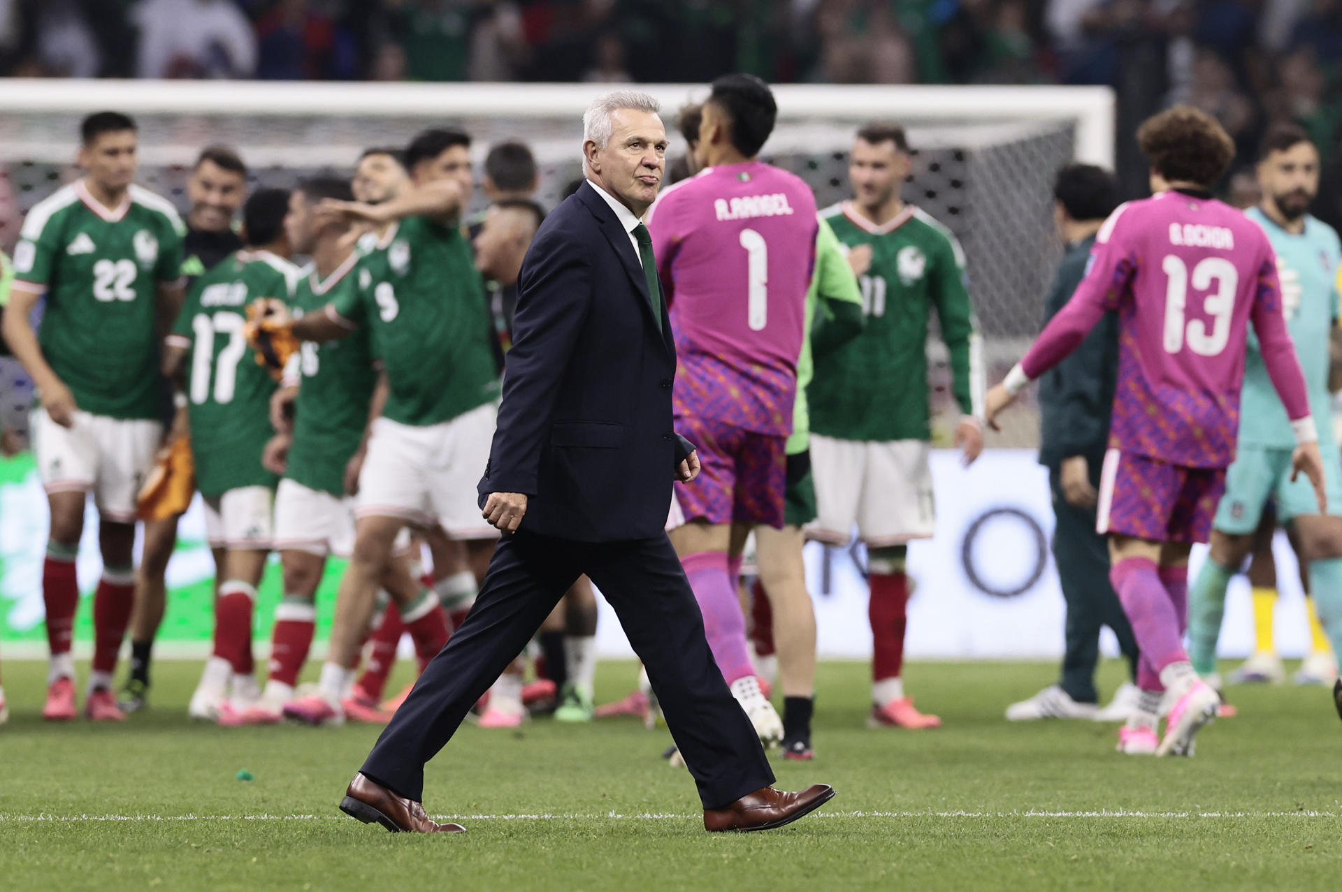 Cambio de horario en México vs Inglaterra genera molestia en Javier Aguirre