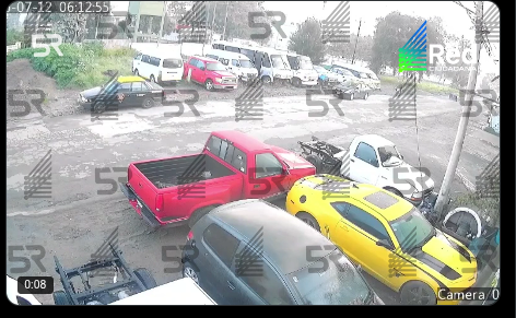 Conductor huye tras arrollar a motociclista en La Resurrección
